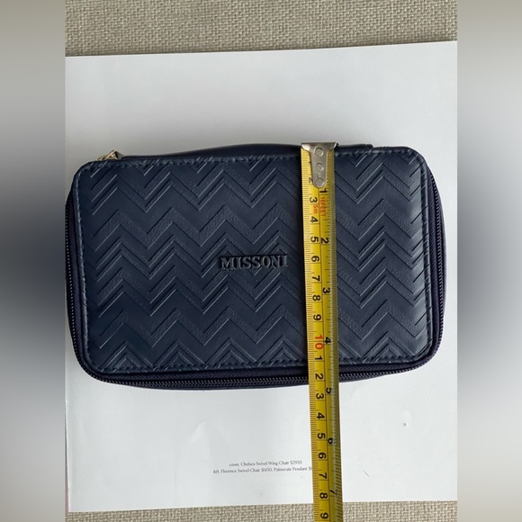 Missoni For Delta Travel /Toiletry Case/Bag Exclusive 2024 Release In Navy Blue - Picture 16 of 16